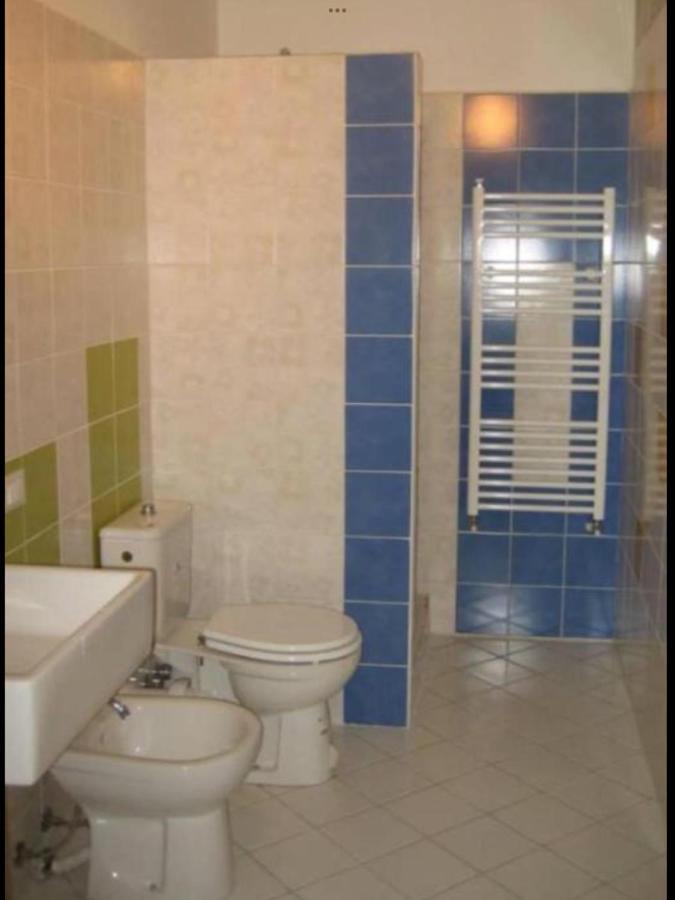 לינה וארוחת בוקר בולוניה Backpackers House מראה חיצוני תמונה